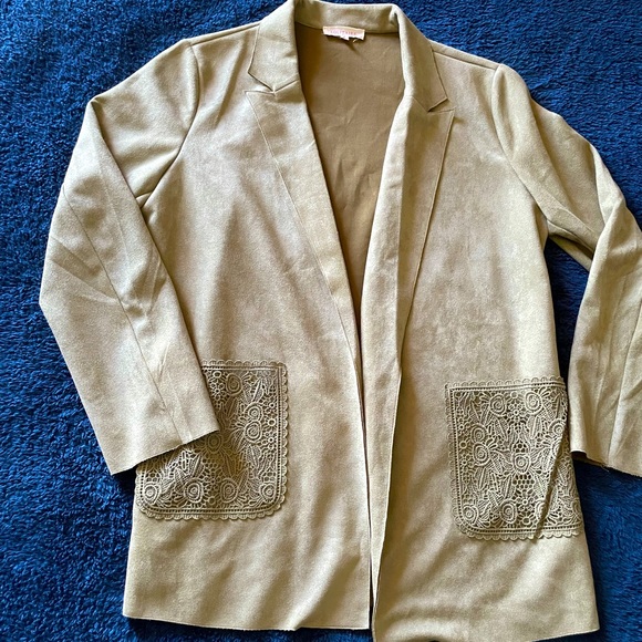 Solitaire Sage Green Suede Trench Jacket with Floral Crochet Knit Pockets Size L - Picture 1 of 9